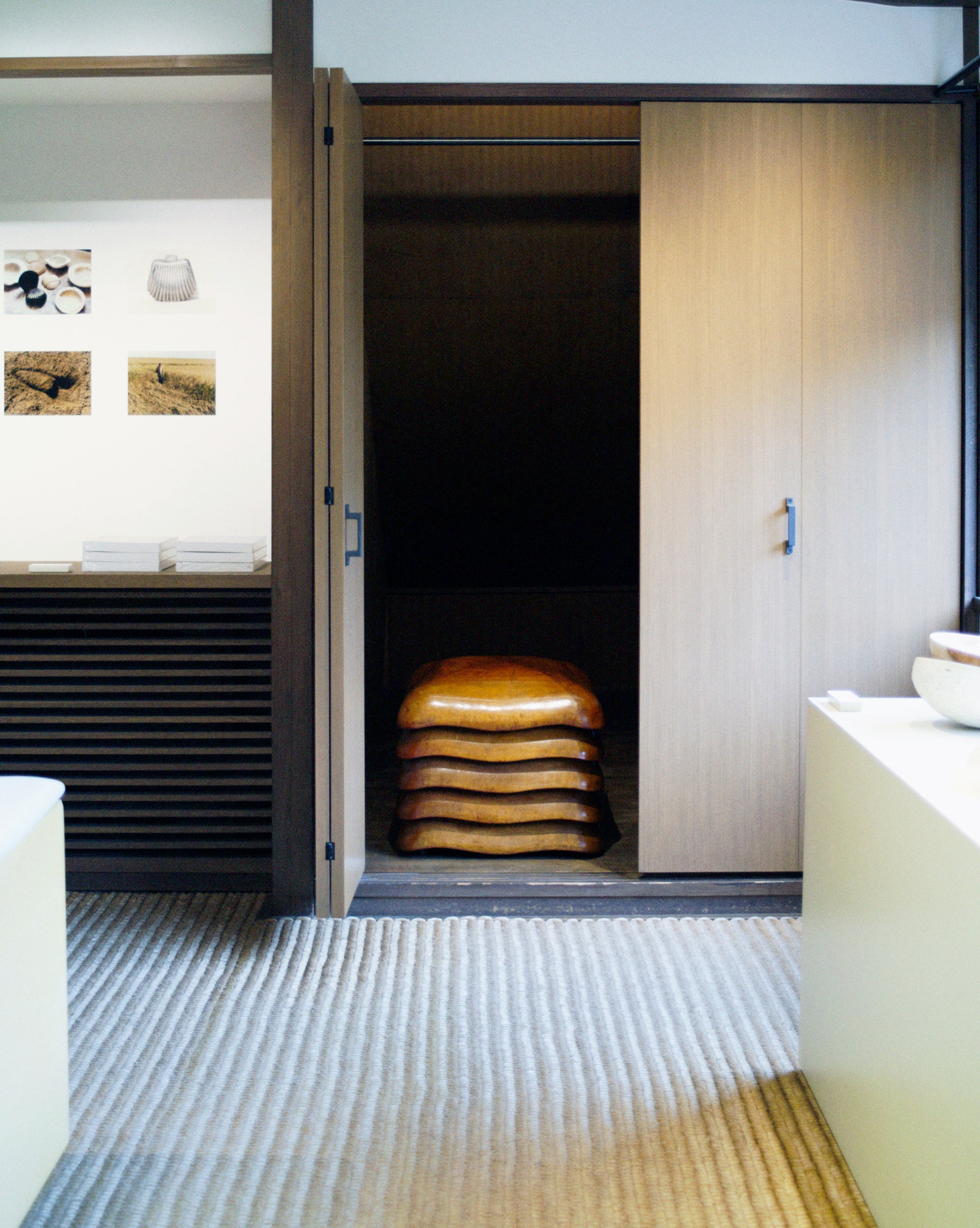 Product in I'm, front view styling 1