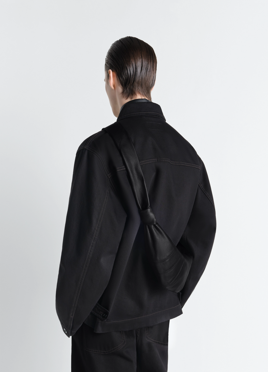 Small croissant bag in leather