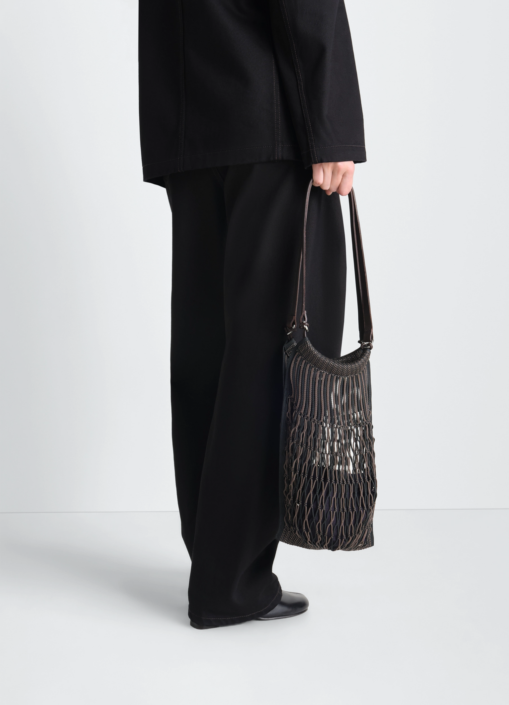 Mittelgrosser filt shopper aus netz