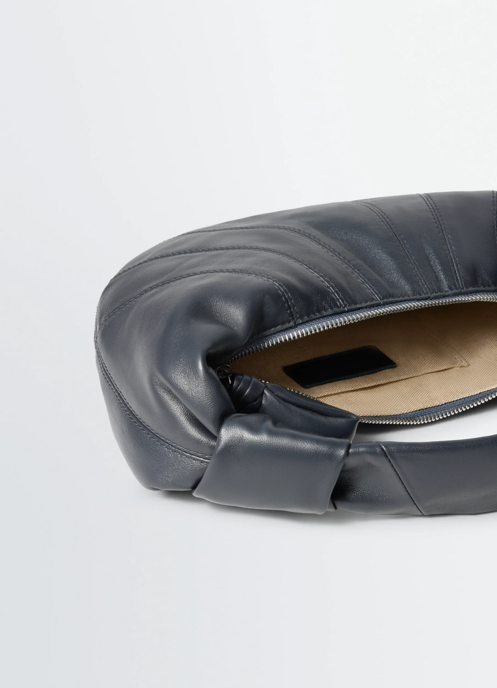 Mini fortune croissant bag en cuir