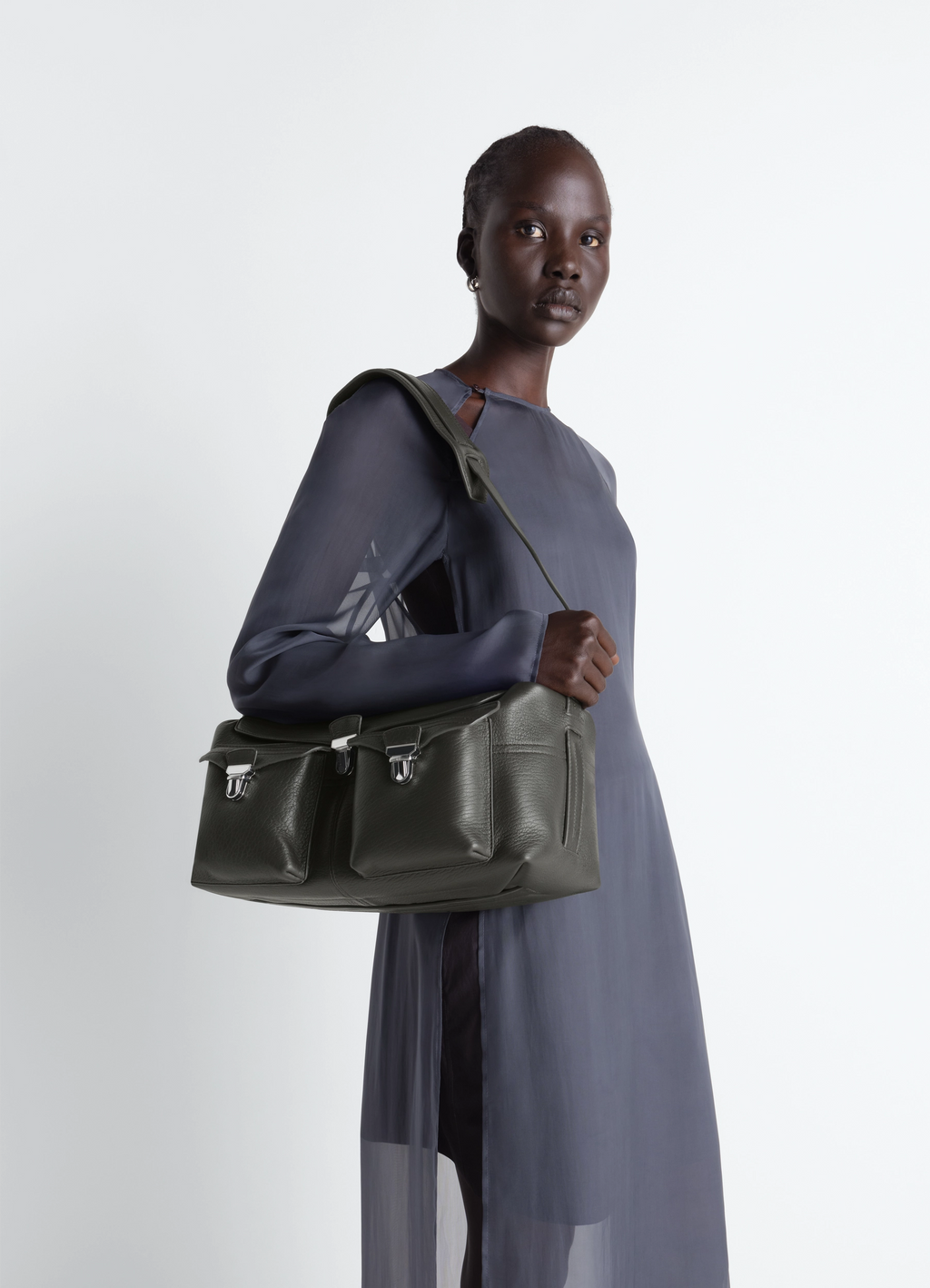 가죽 소재의 소프트 기어 백