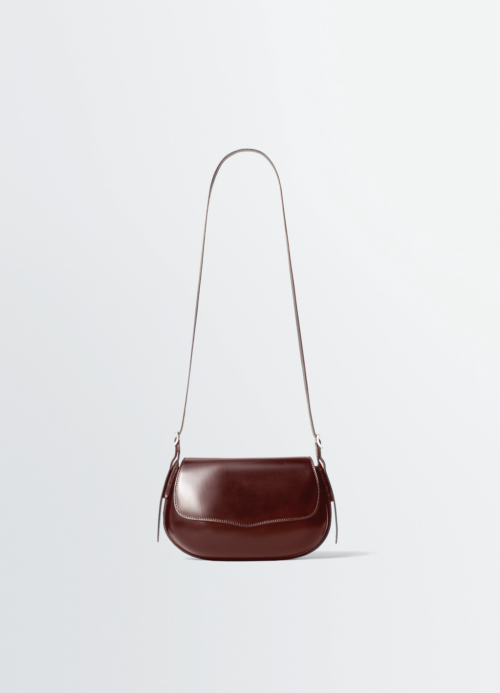 Belly bag in molded leather