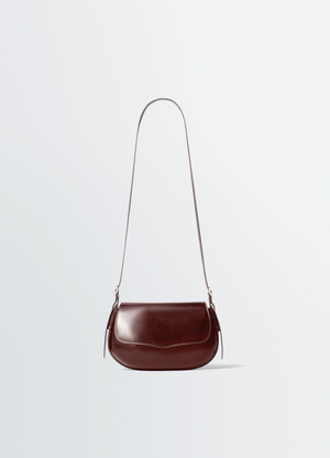 Belly bag in molded leather