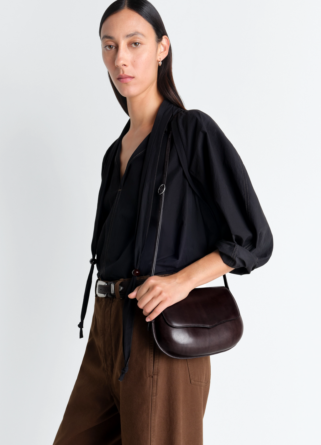 Belly bag in molded leather