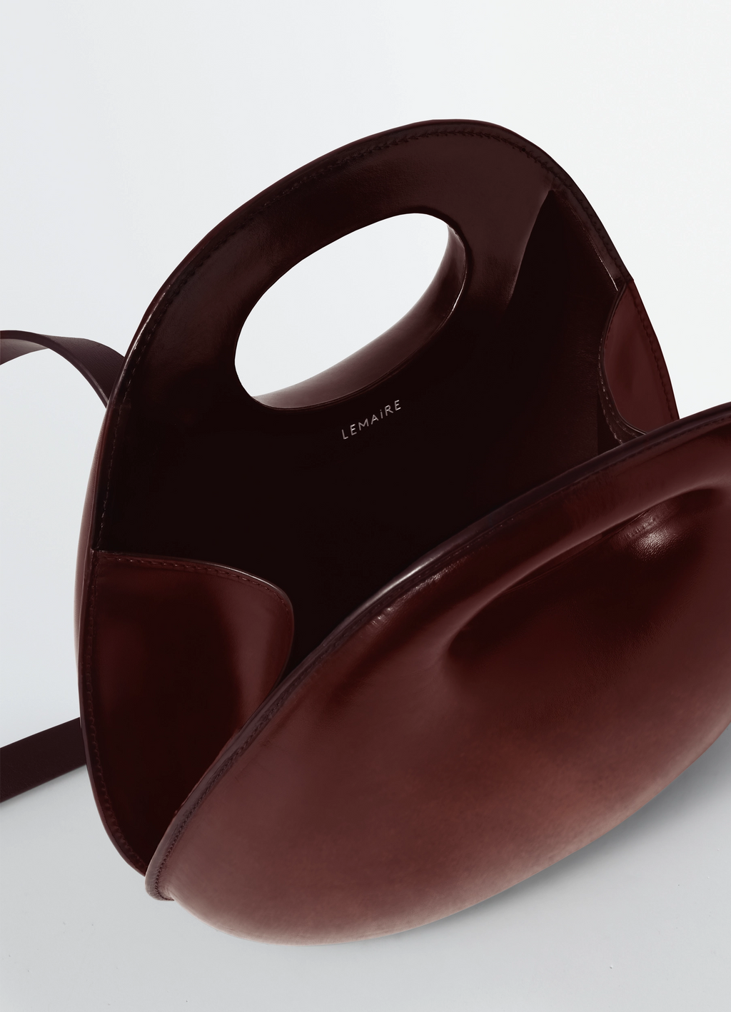 SAC EGG EN CUIR MOULÉ