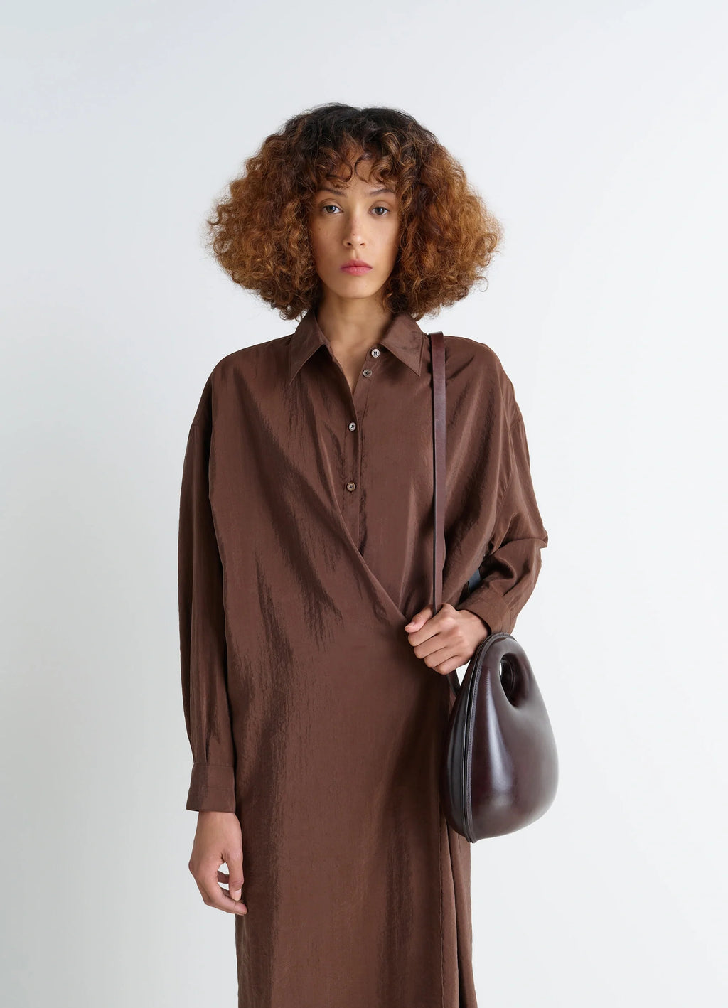 SAC EGG EN CUIR MOULÉ