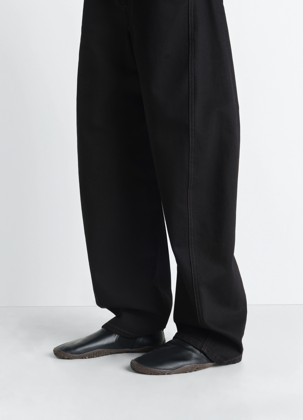 VIBRAM GLOVE SLIPPER