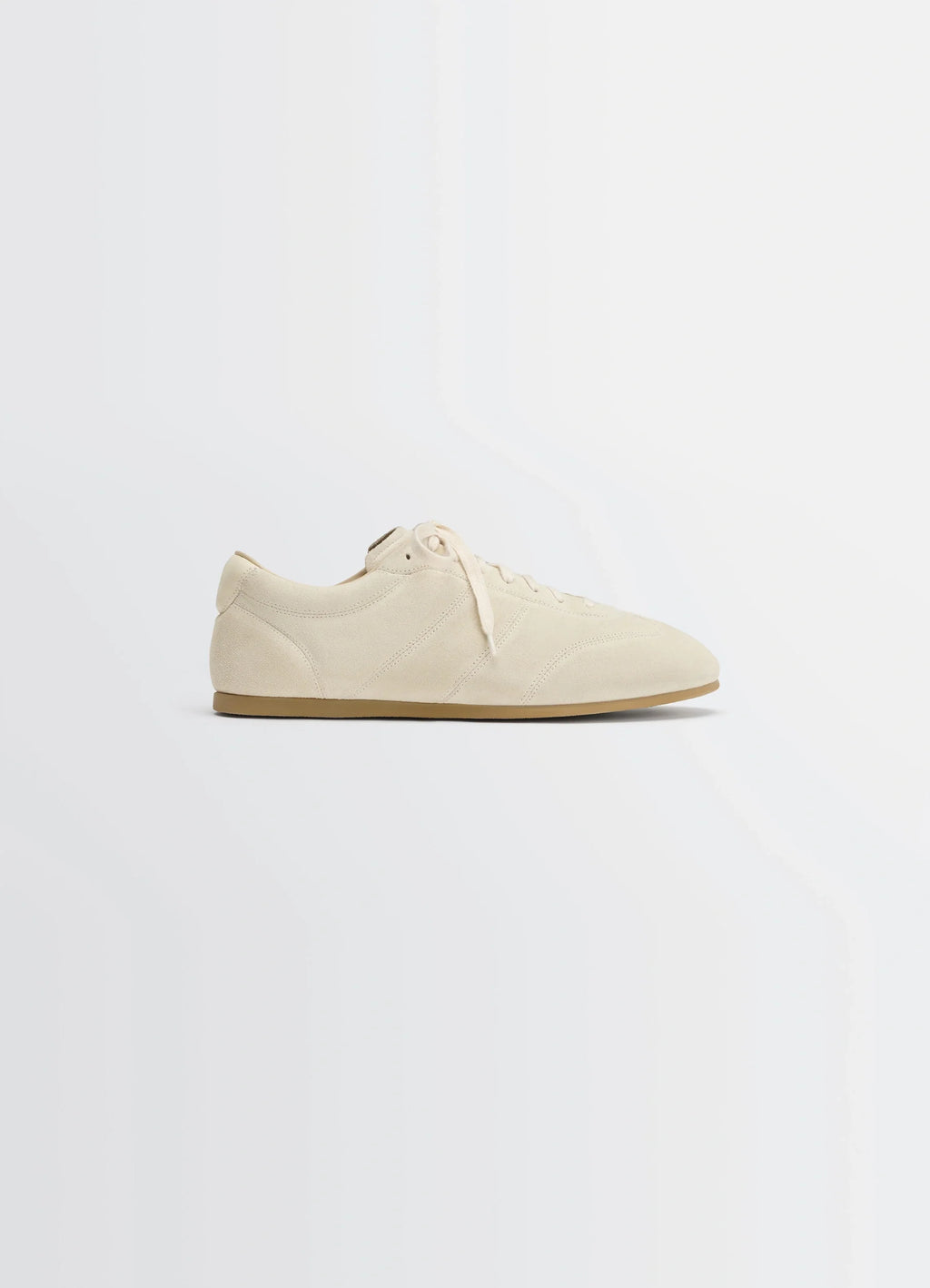 Soft runner in cream hand-sueded lambskin, product shot, side view rubber-soled, stitched panels