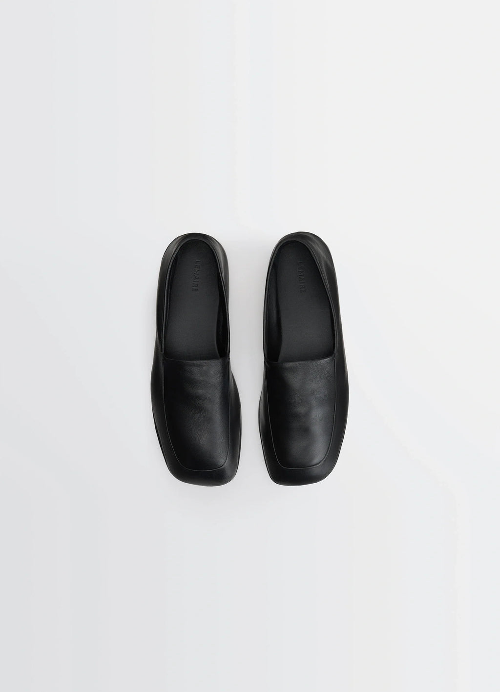 Lwg gold indoor slippers in nappa lamb leather black, product shot, top view square toe design