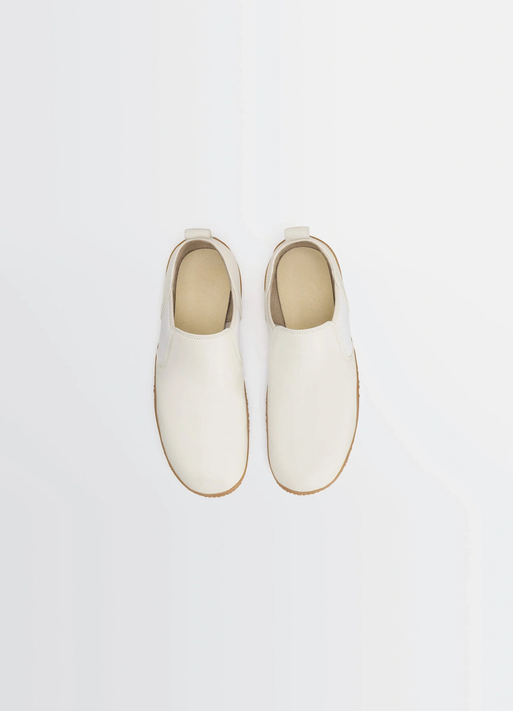 Vibram glove slip on in nappa lamb leather, product shot, top view sleek rounded toe