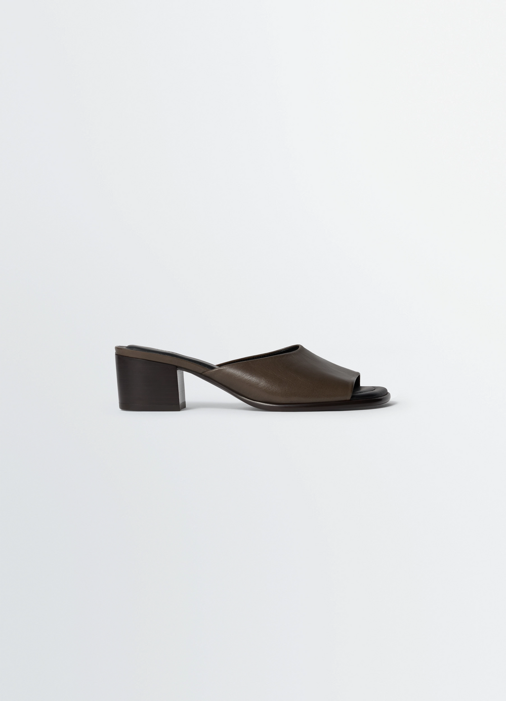 SQUARE-HEELED MULES 55 MM IN LEATHER