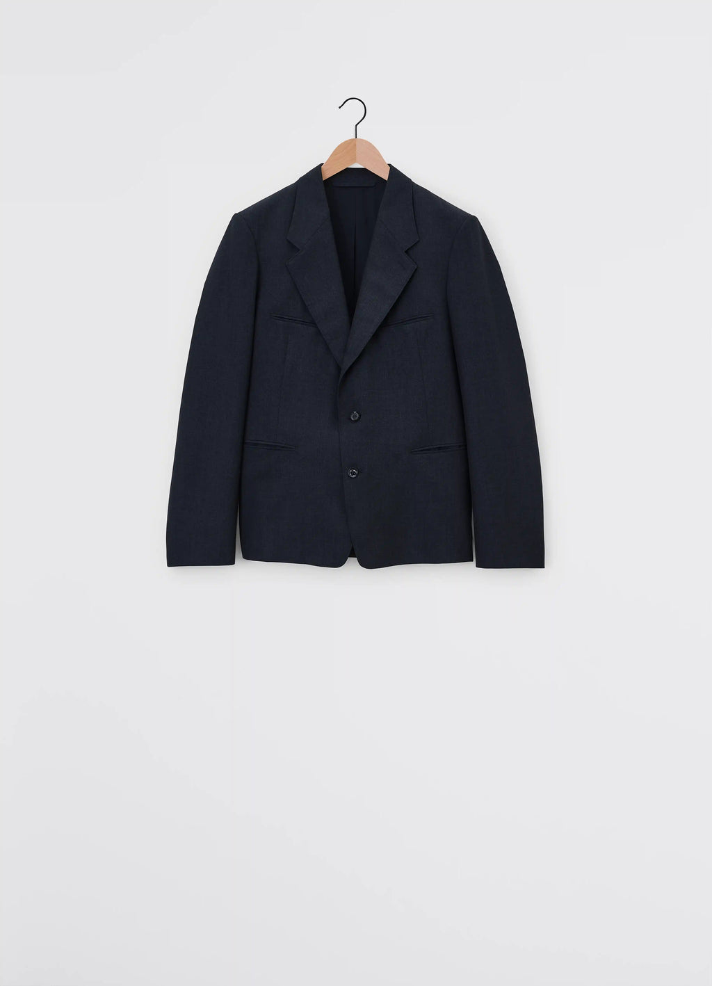 Lemaire tailored single breasted ja in mélange twill poly-wool, product shot, hanger shot notched lapel structure