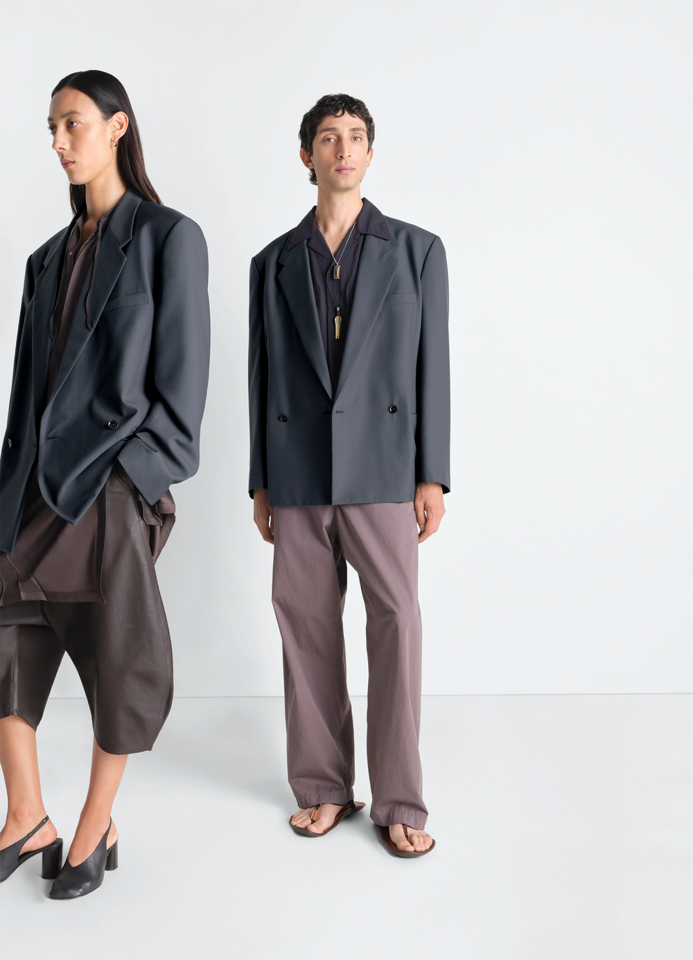 DOUBLE BREASTED TAILORED JACKET IN POLYWOOL