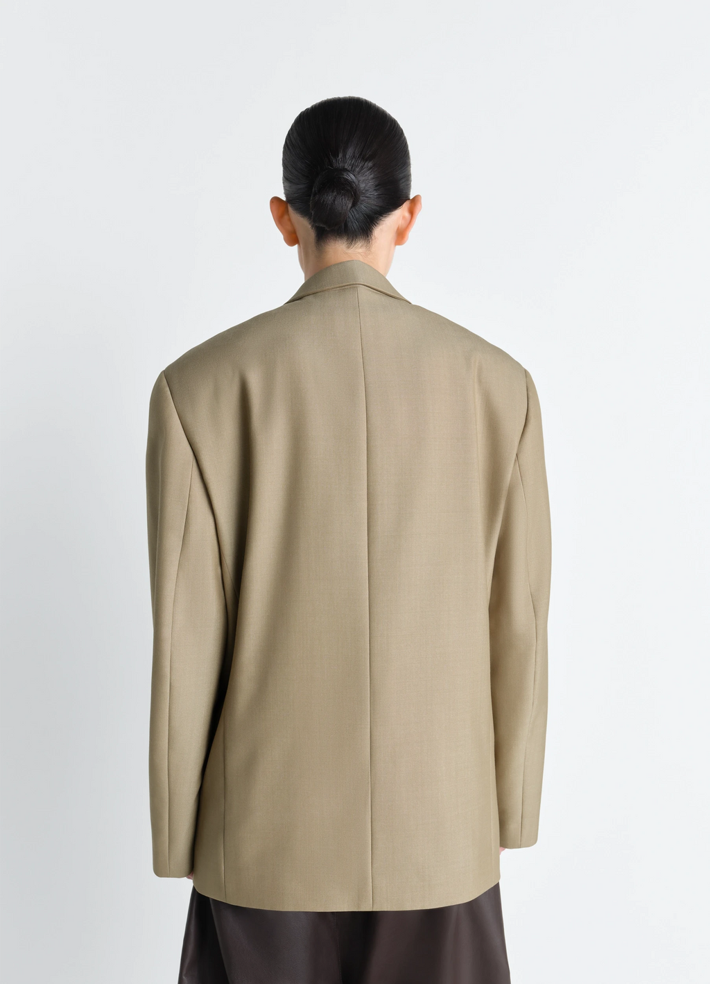 Zweireihige, massive jacke aus tropischer polywolle