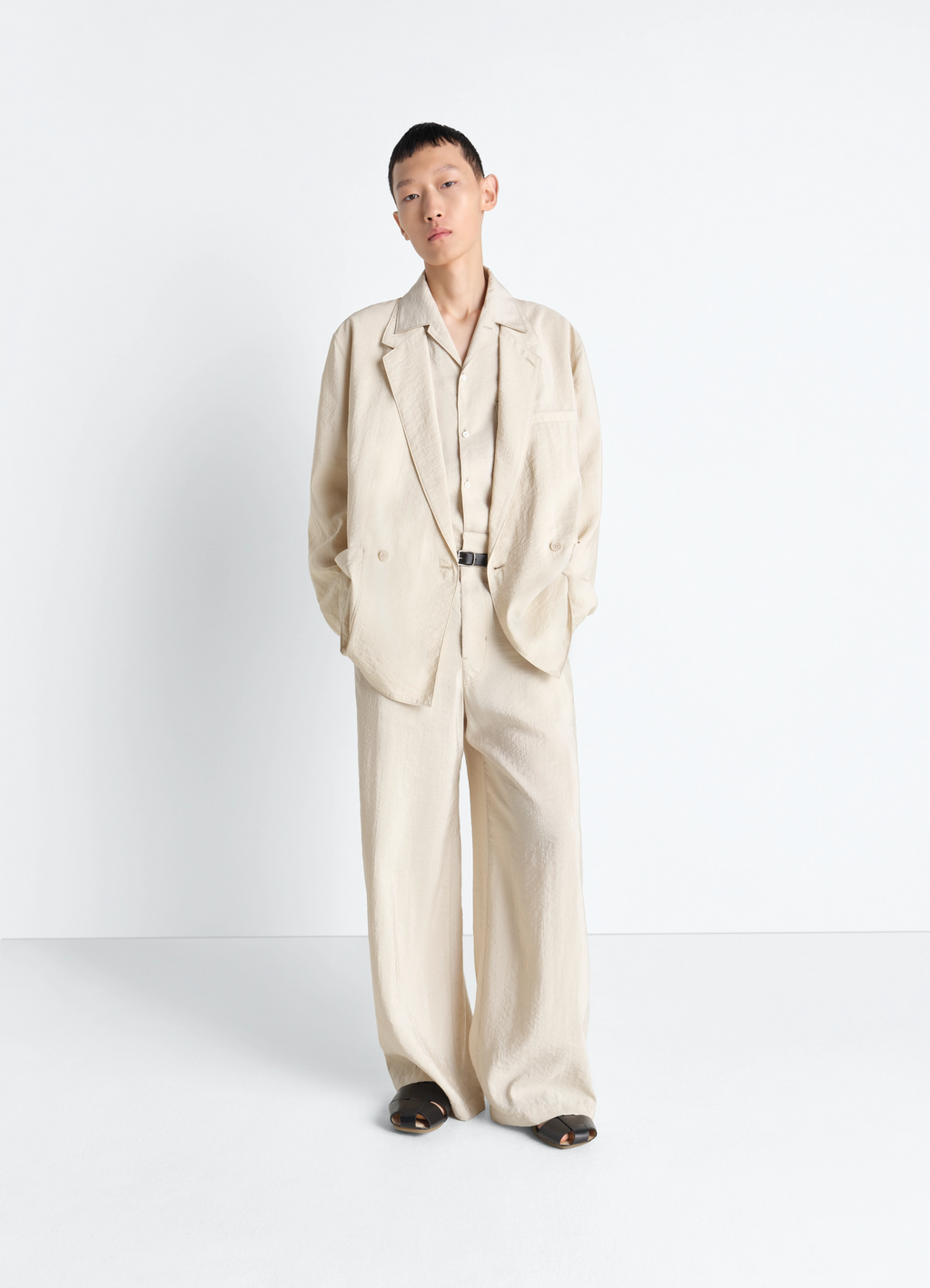 ドライシルクのソフトダブルブレストジャケット