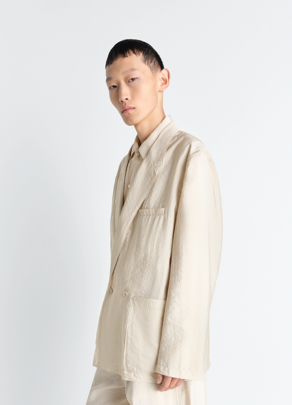 ドライシルクのソフトダブルブレストジャケット