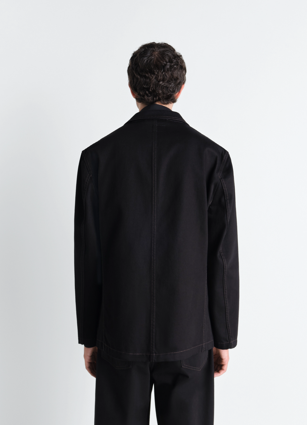 데님 소재의 싱글 브레스트 테일러드 재킷