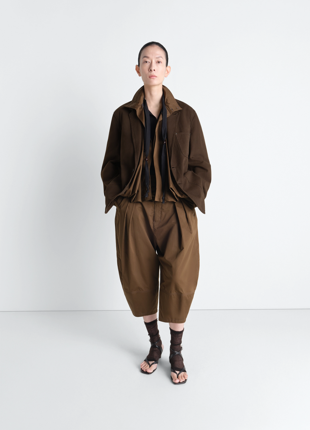 Single breasted tailored jacket in dyed heavy broken twill