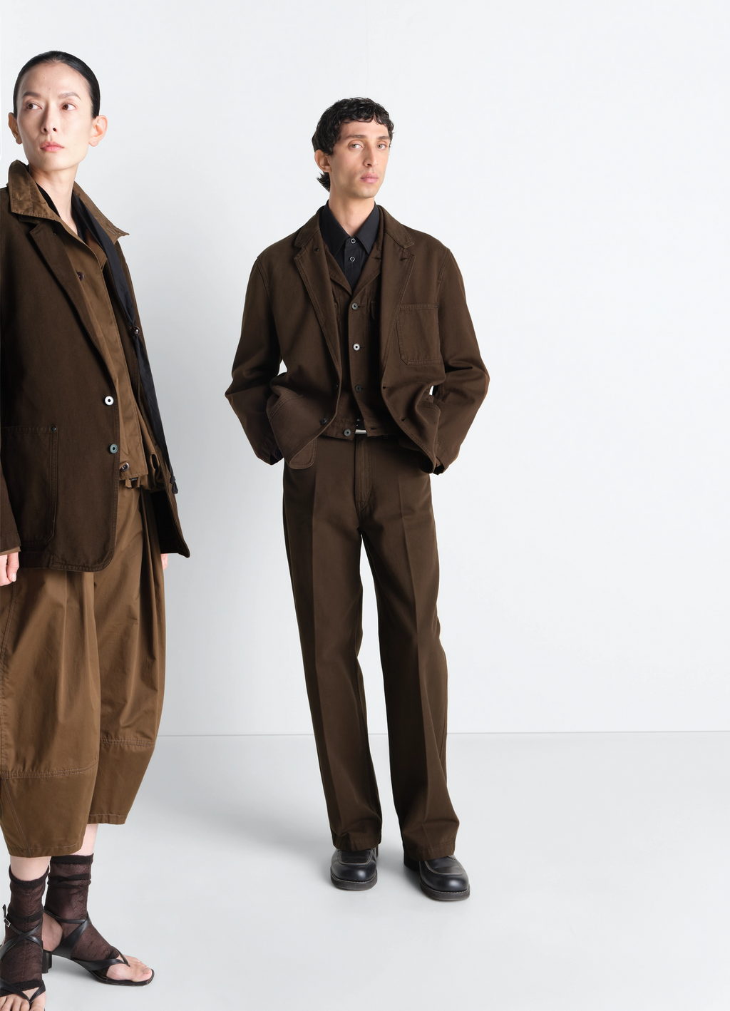 Single breasted tailored jacket in dyed heavy broken twill