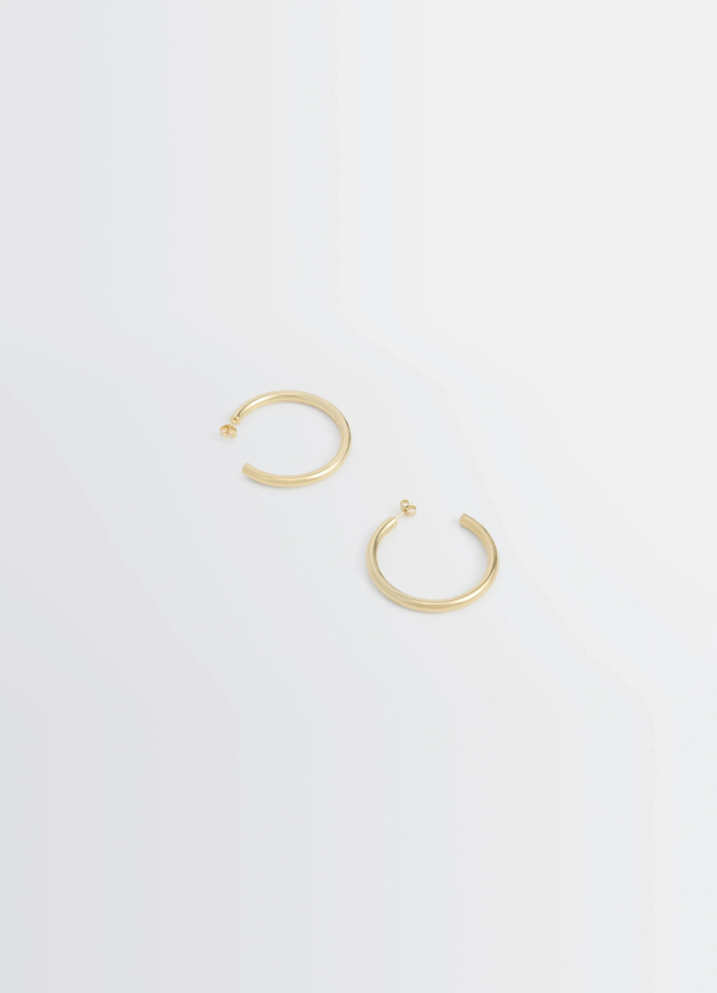 Classic hoops m in recycled gold-plated silver, product shot, top view elegant open hoop