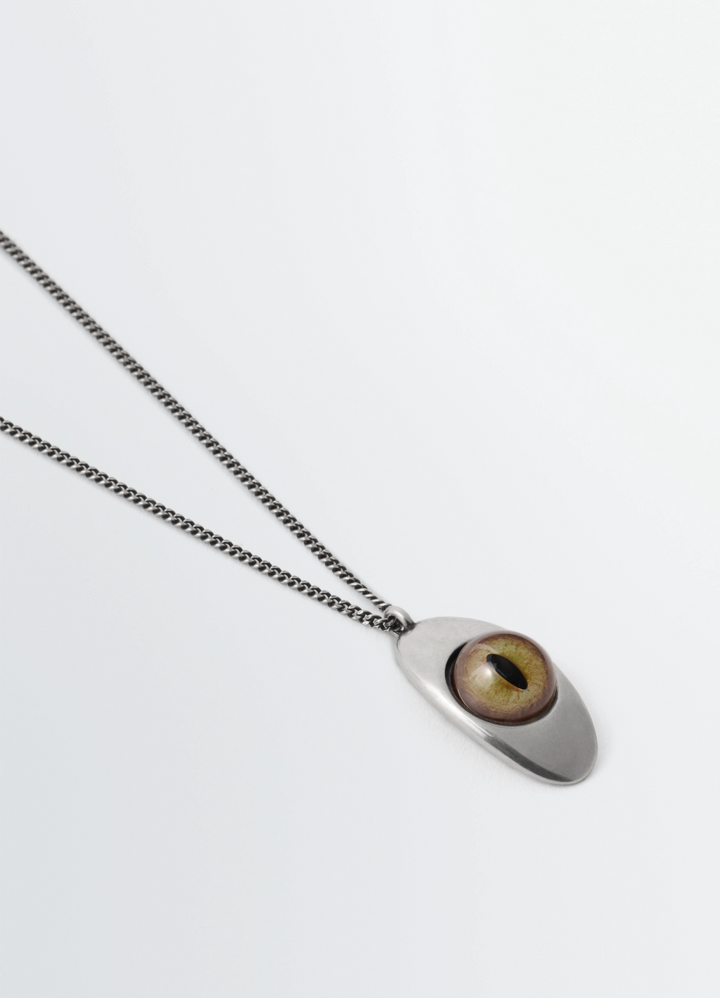 Cat eye pendant necklace