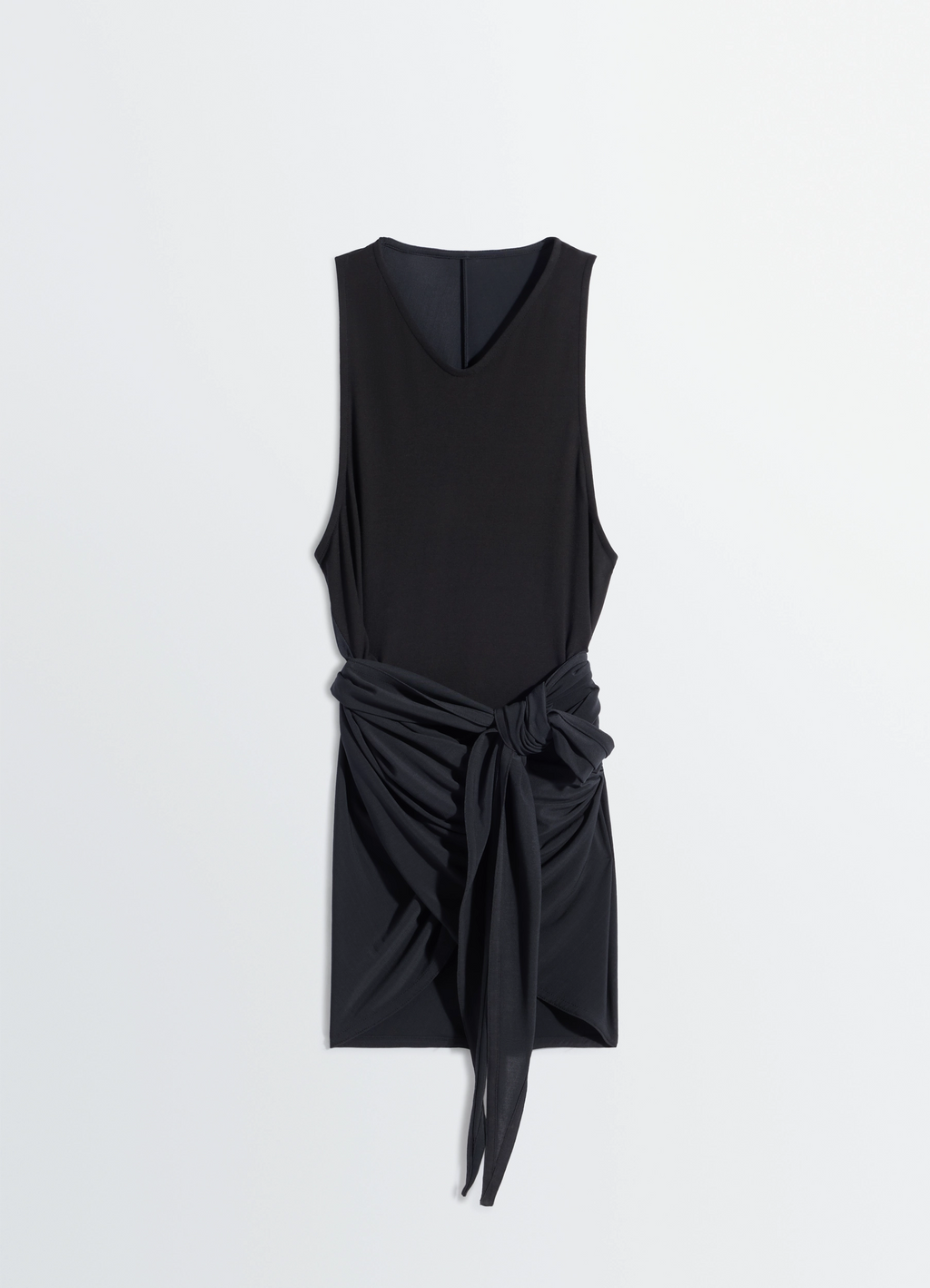 비스코스 크레이프 저지 소재의 민소매 랩탑