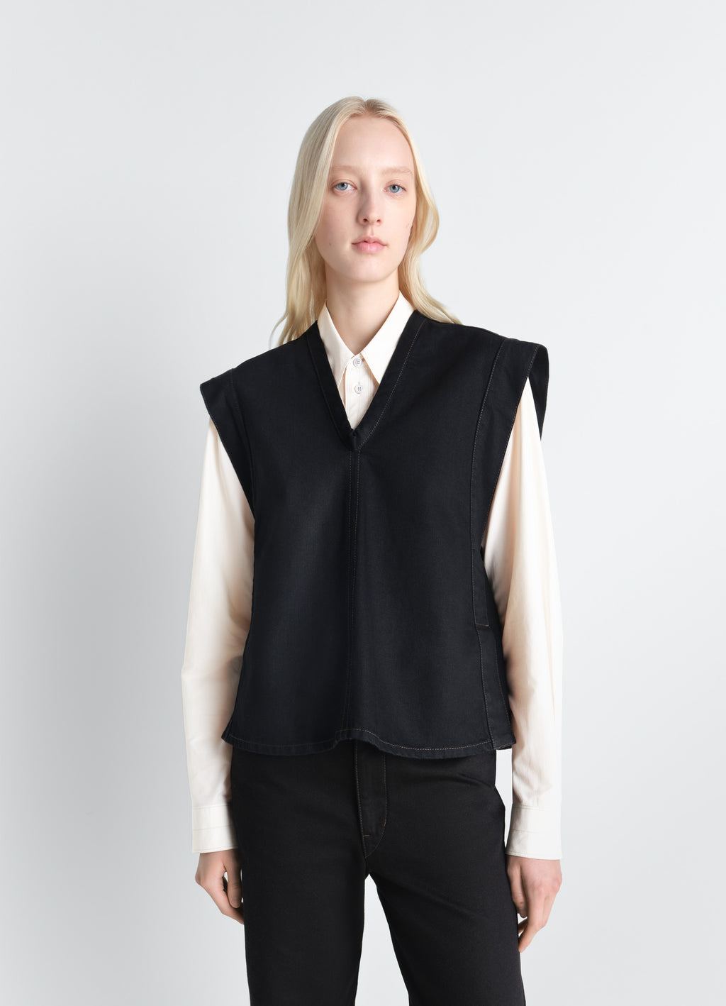 데님 소재의 제의