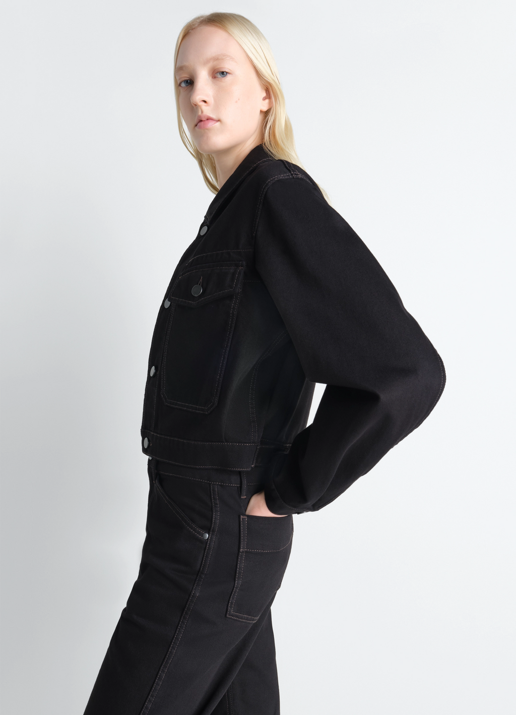 Cropped blouson in denim