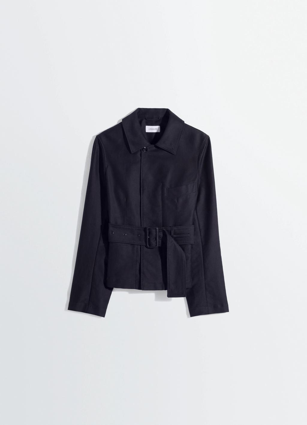 코튼 새틴 소재의 벨트 장식 유틸리티 재킷