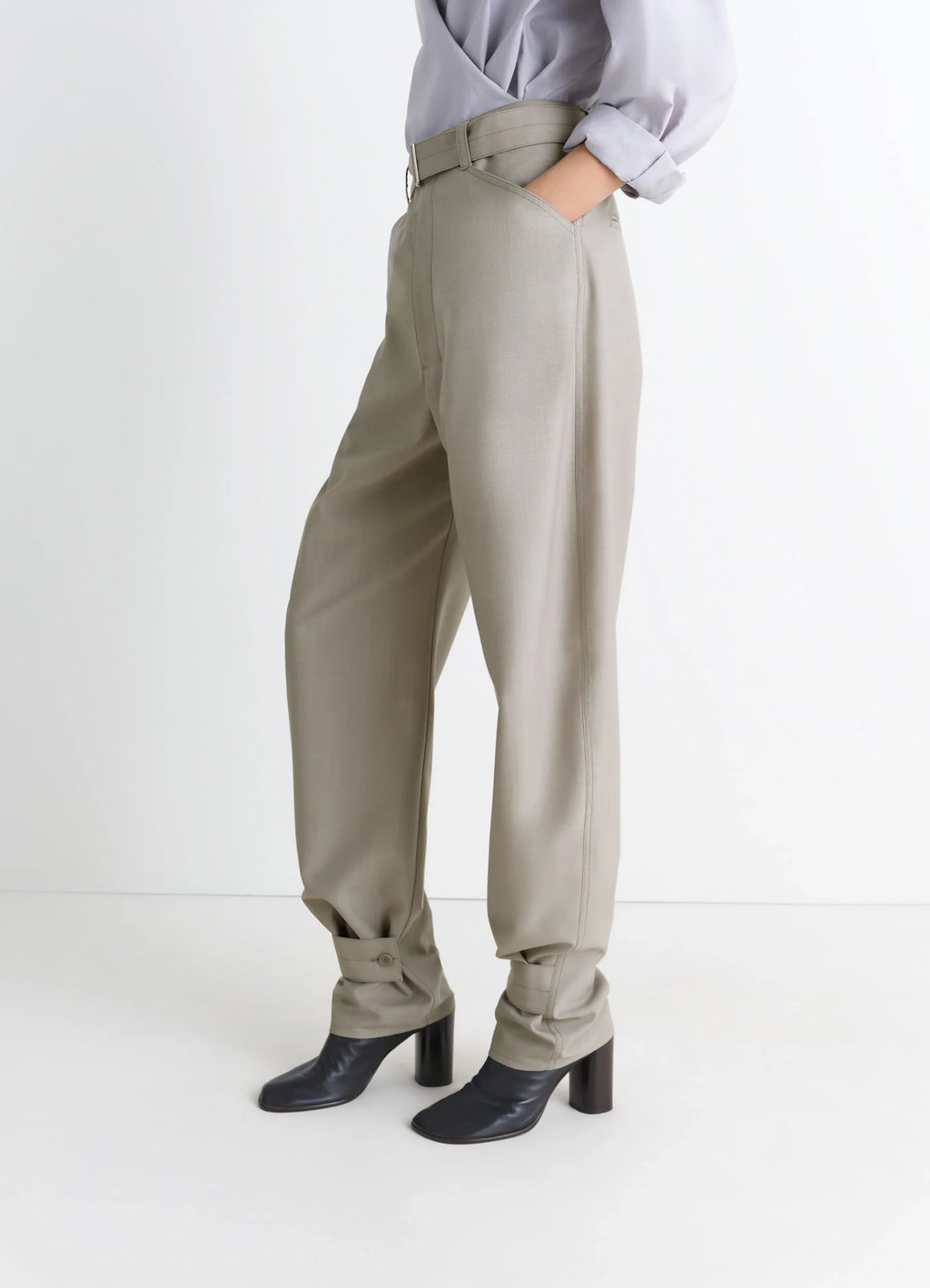 CURVED TAILORED PANTS