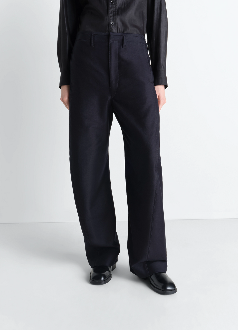 TWISTED CHINO PANTS IN COTTON SATIN