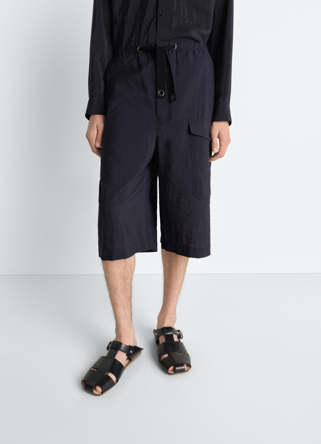 Cargo easy shorts in washed technical cotton