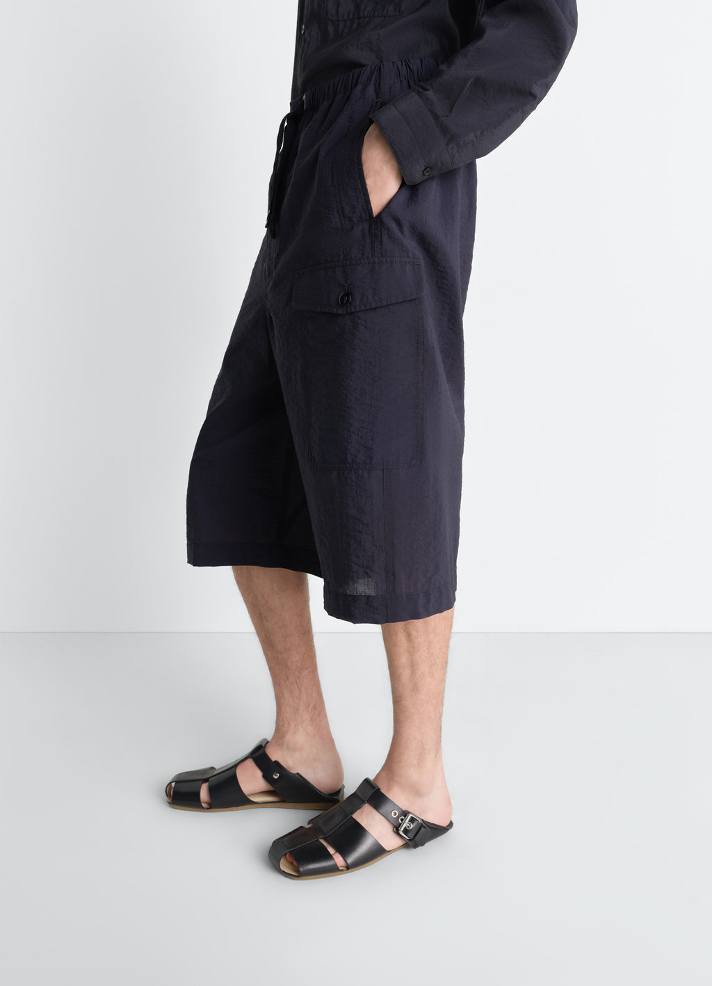 Cargo easy shorts in washed technical cotton