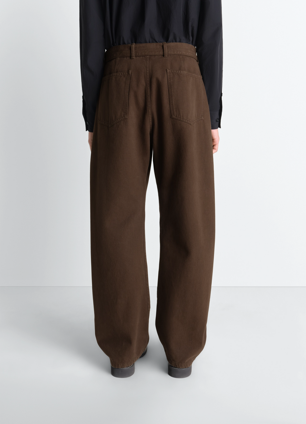 Twisted belted pants in dyed heavy broken twill