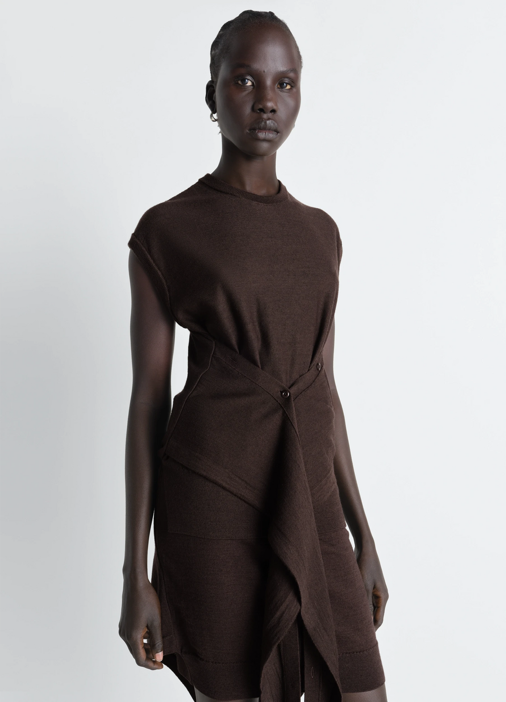 민소매 버튼 탑