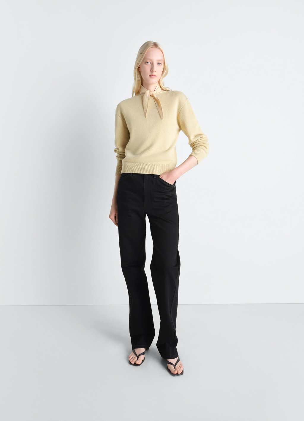 REVERSIBLE BUTTONED SWEATER IN CASHMERE WOOL