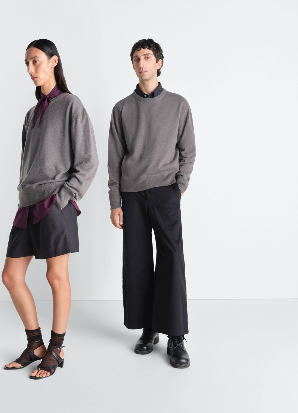 CREW NECK SWEATER IN CASHMERE WOOL