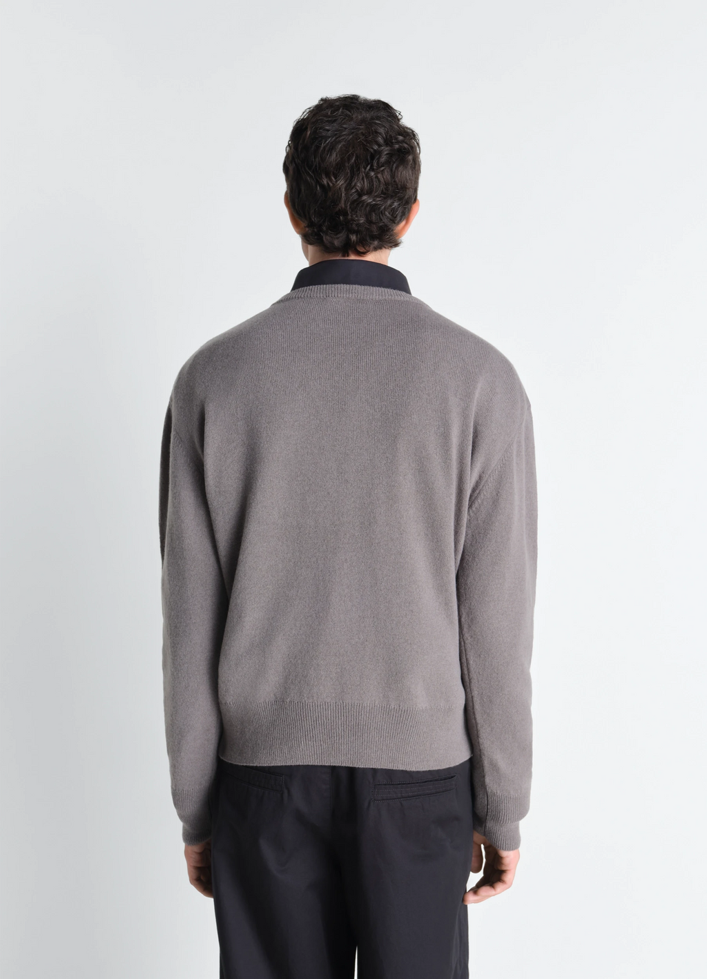 CREW NECK SWEATER IN CASHMERE WOOL