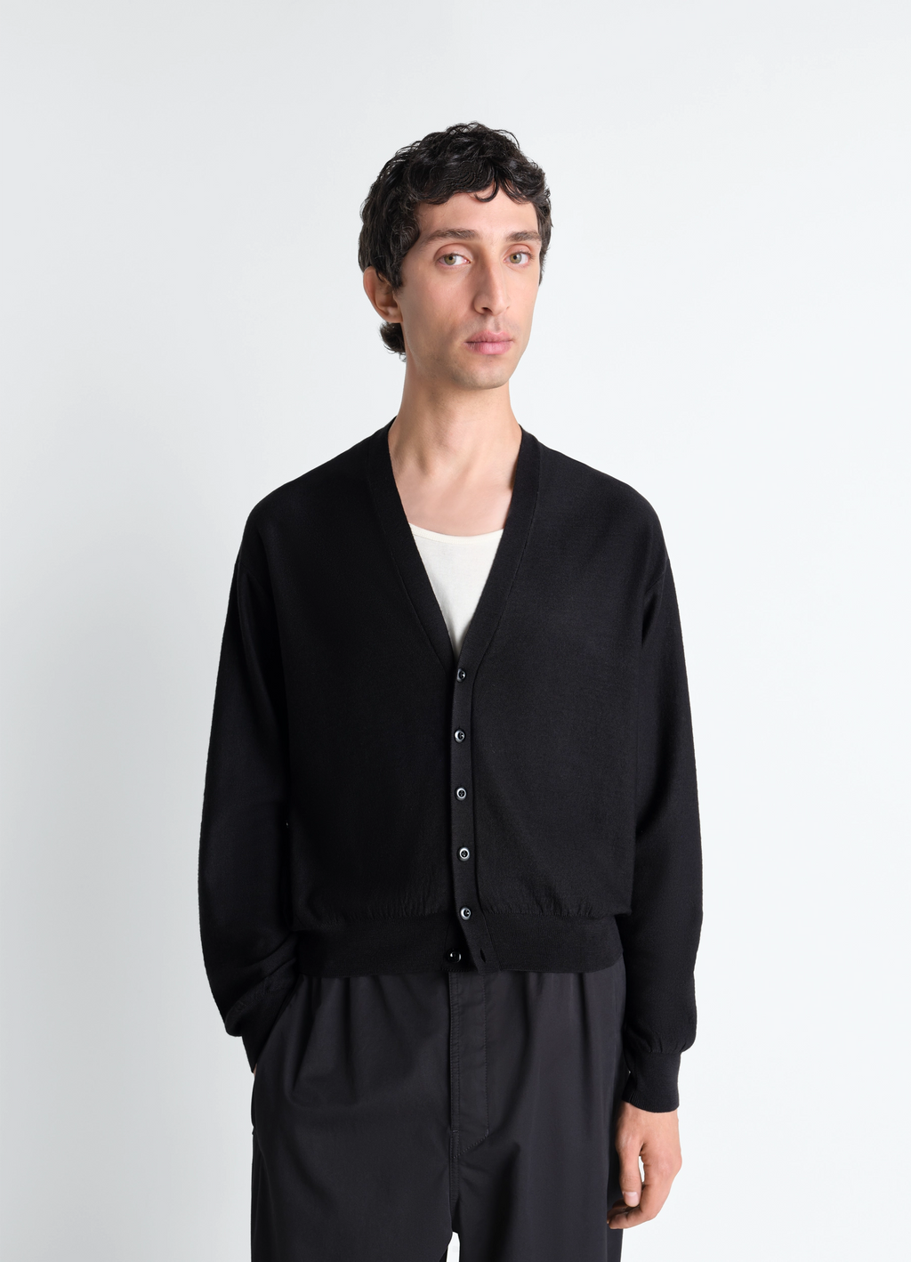 Gedrehte strickjacke aus wollmischung