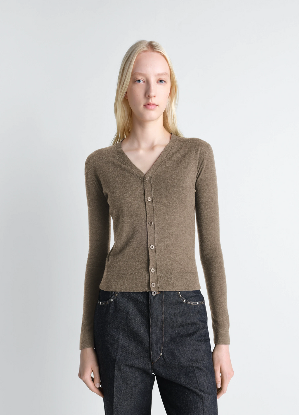 V neck buttoned cardigan in fine wool xxs