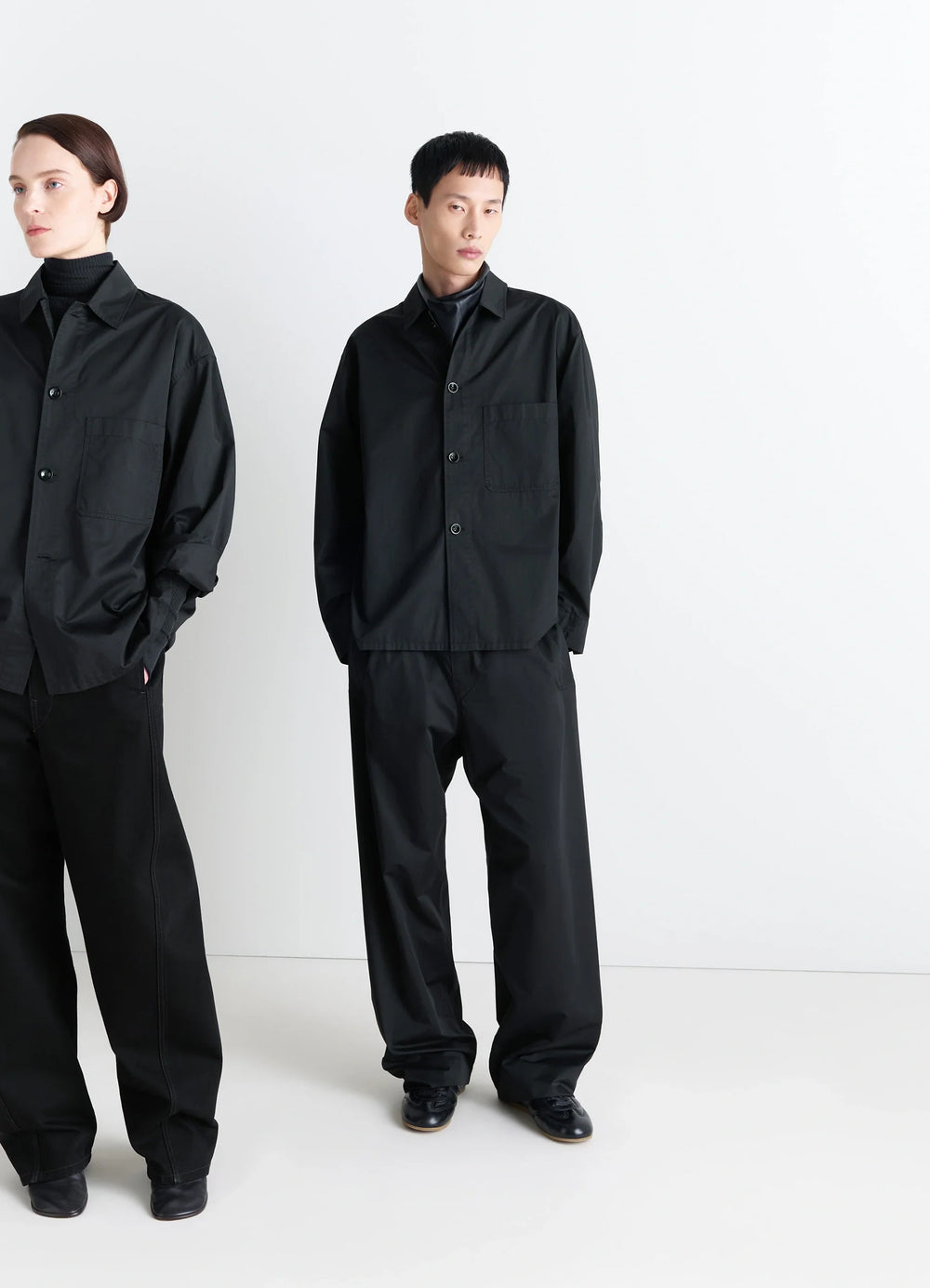 Lemaire Pyjama Shirt in Black Lightweight Cotton, model shot, Front view Relaxed fit