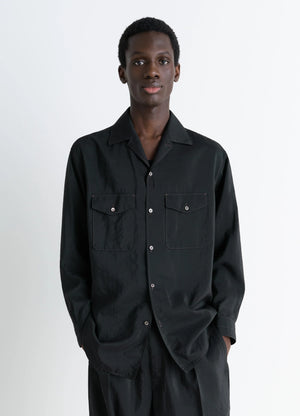 Lemaire convertible collar shirt in black dry silk blend, model shot, front view convertible collar, relaxed fit