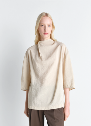 드라이 실크 소재의 소프트 칼라 탑