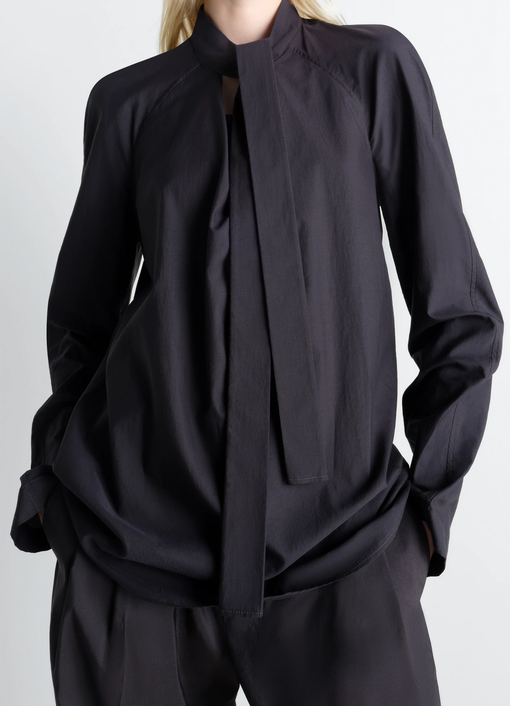 Ascot bluse aus gewaschener baumwollseide