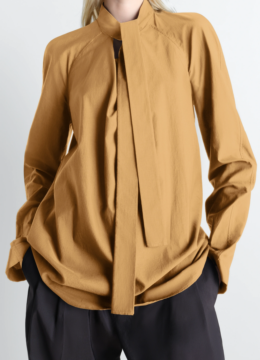 Ascot bluse aus gewaschener baumwollseide