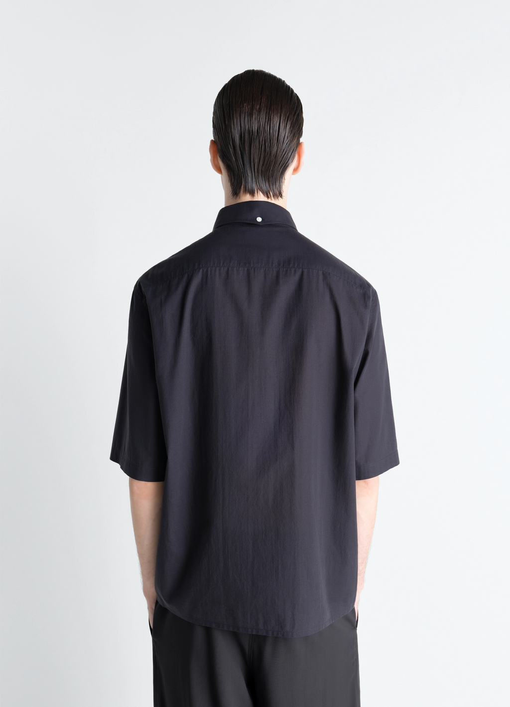 Short sleeve shirt in washed cotton muslin