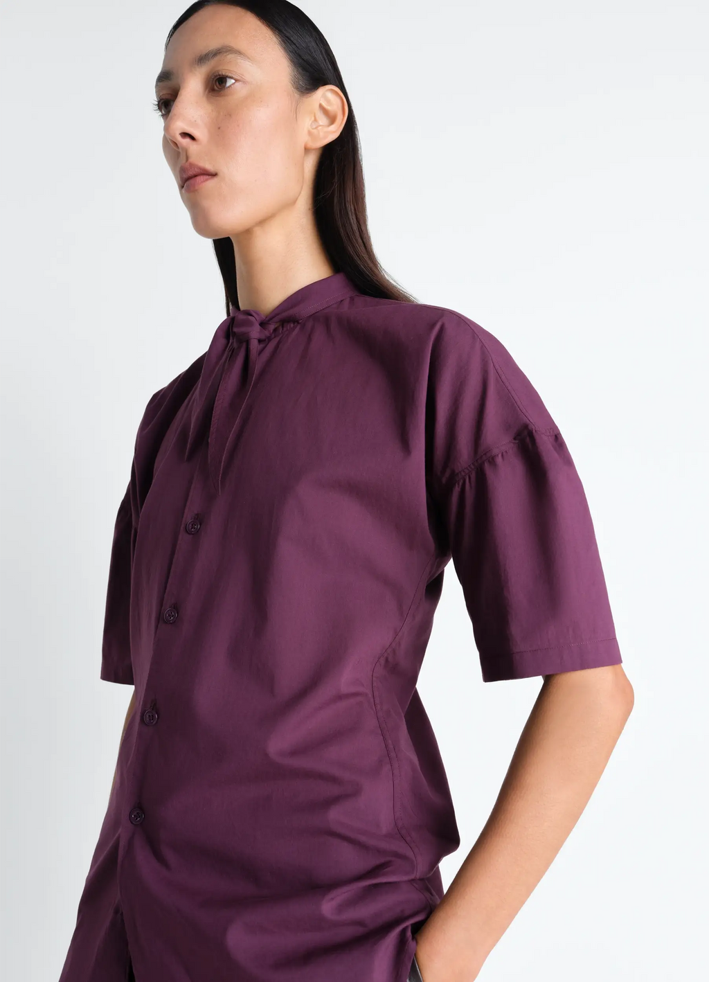 ショートスリーブ シャツ（フーラード付き）