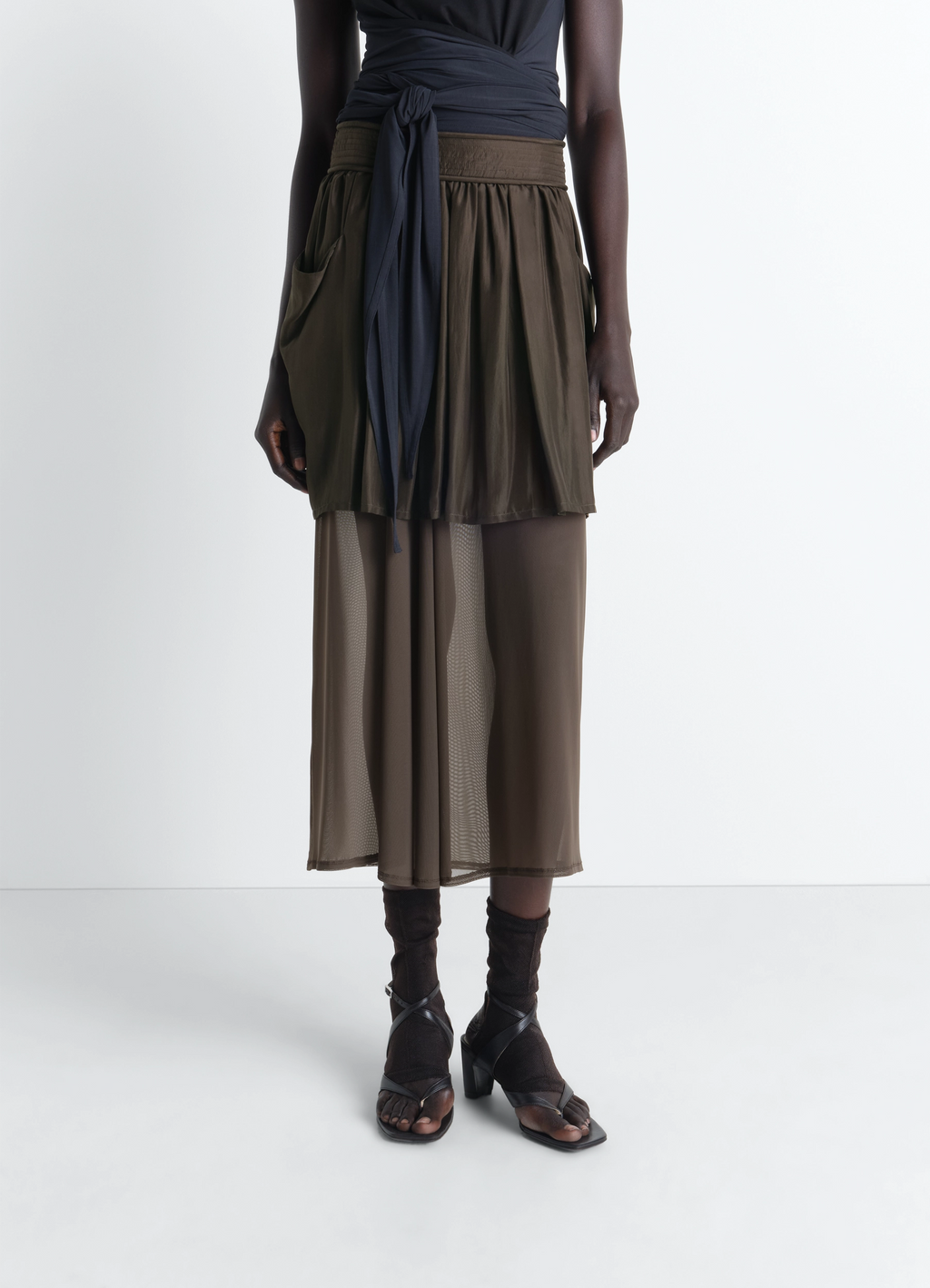 실크 하보타이 소재의 이중 레이어 스커트