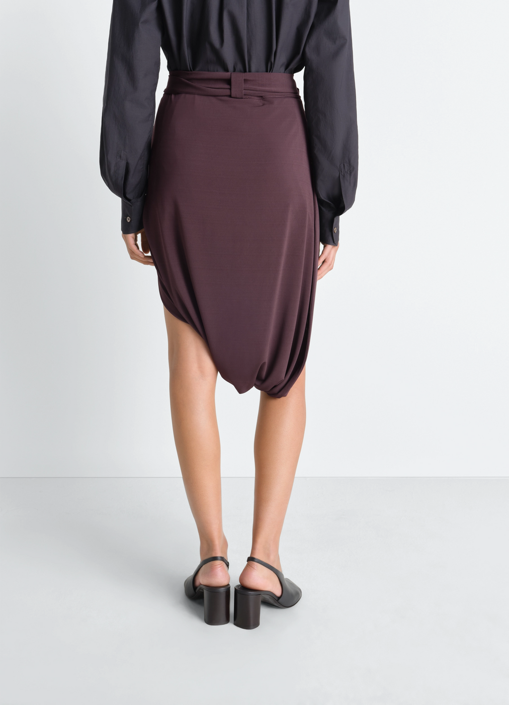 SOFT WRAP SKIRT IN VISCOSE CREPE JERSEY