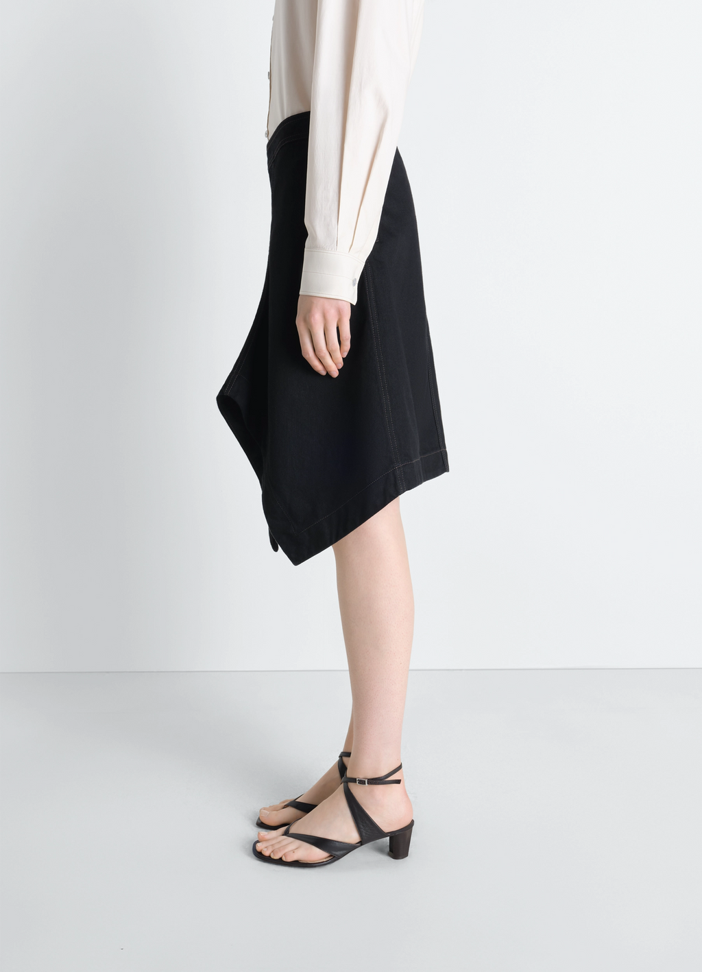 Jupe asymétrique en denim